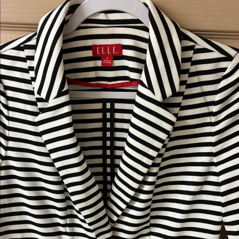 ELLE Black and White Striped Blazer